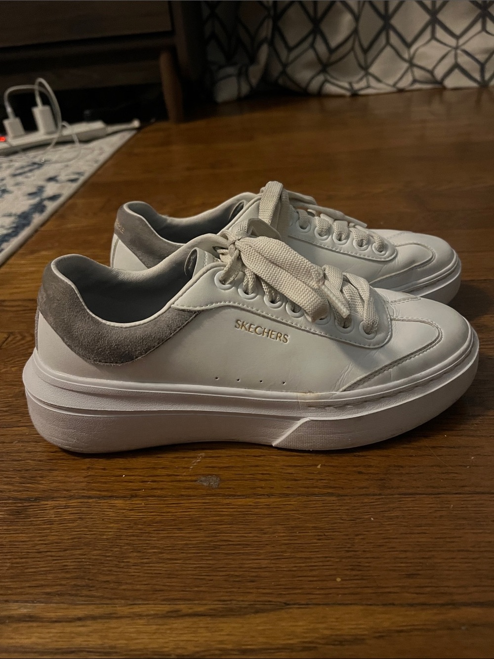 Skechers White Sneakers with Gray Suede Collar